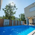 Oasis Flowers Villa Međugorje