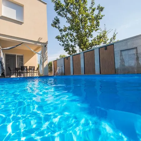וילה Oasis Flowers Međugorje